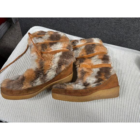 Vintage Shearling Fur Mukluk Boots Womens Size 8 Brown Suede Crepe Wedge Lace Up - Picture 7 of 10